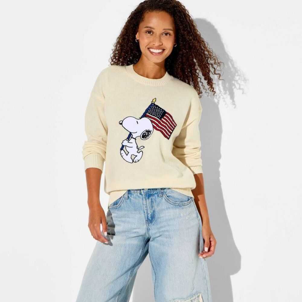 Women's Snoopy American Flag Graphic Pullover Sweater - Ivory XL